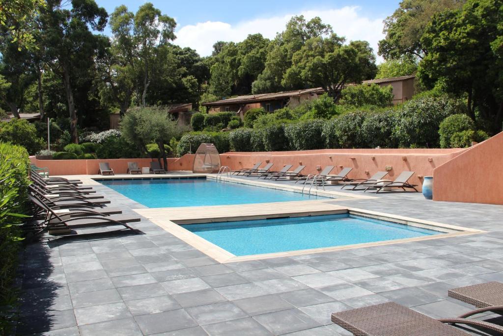 Hotel Les Hauts De Porto-Vecchio Екстериор снимка