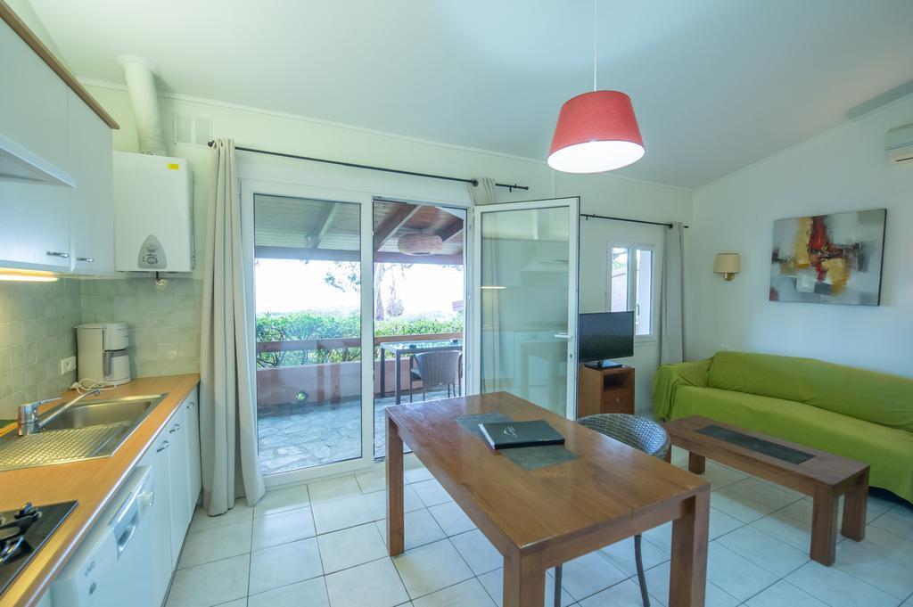 Hotel Les Hauts De Porto-Vecchio Екстериор снимка